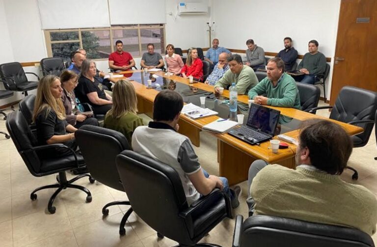 En la CEyS se reunió la Mesa de Energía