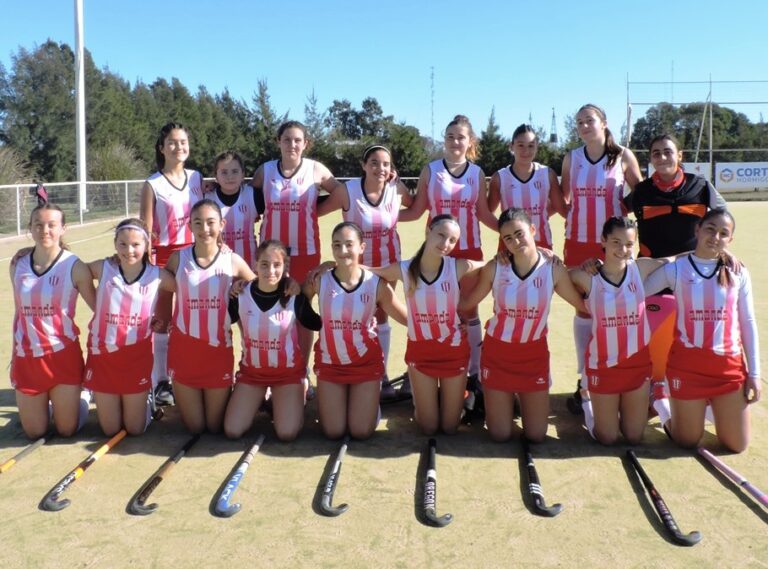 Hockey femenino: victorias de Atlético 9 de Julio en 25 de Mayo
