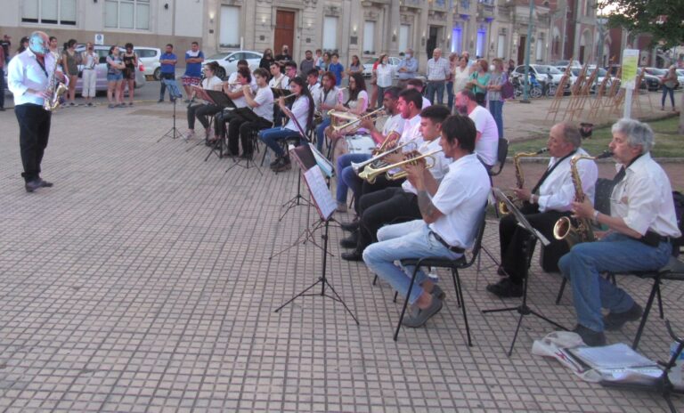 Encuentro Artístico: este sábado en el Salón Blanco