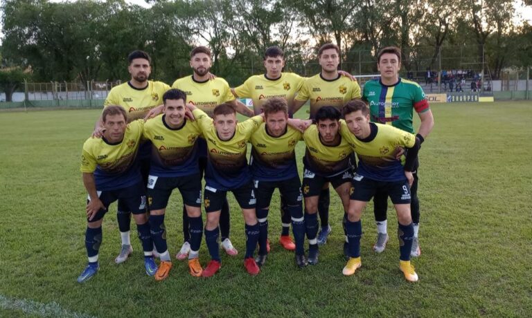 Goleó Once Tigres y es único escolta