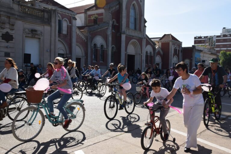 Cáncer de Mama: se realizó la Bicicleteada