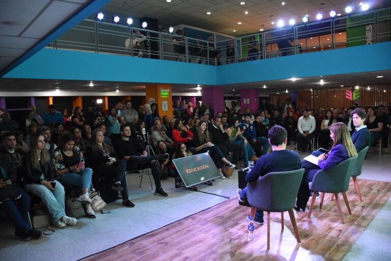 Charla de Espacio Educa: participó Ignacio Palacios