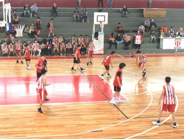 Básquet: Atlético 9 de Julio recibió a Colón de Chivilcoy