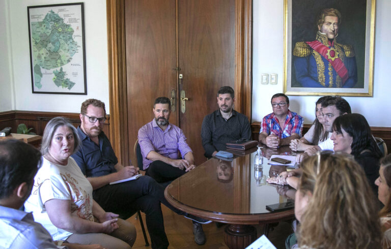 Frente de Todos: «poner a disposición el Programa Puentes»