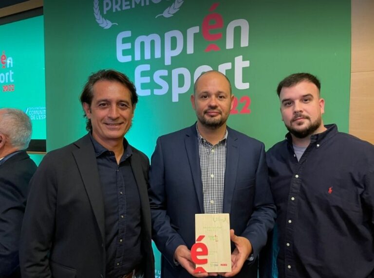 Mauro Longarini participó de los premios Emprén Esport