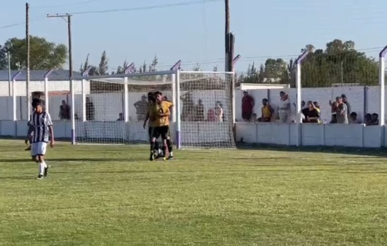 Quiroga no pudo con Once Tigres