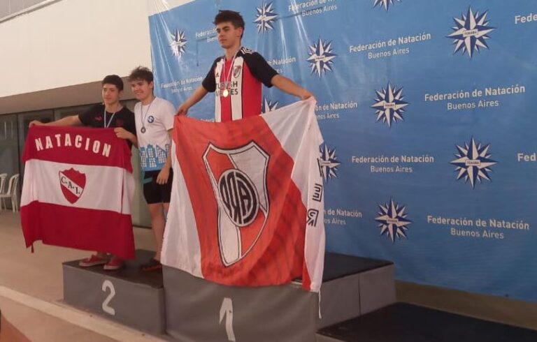 Natación: Theo Gonzalo ganó en tres pruebas individuales