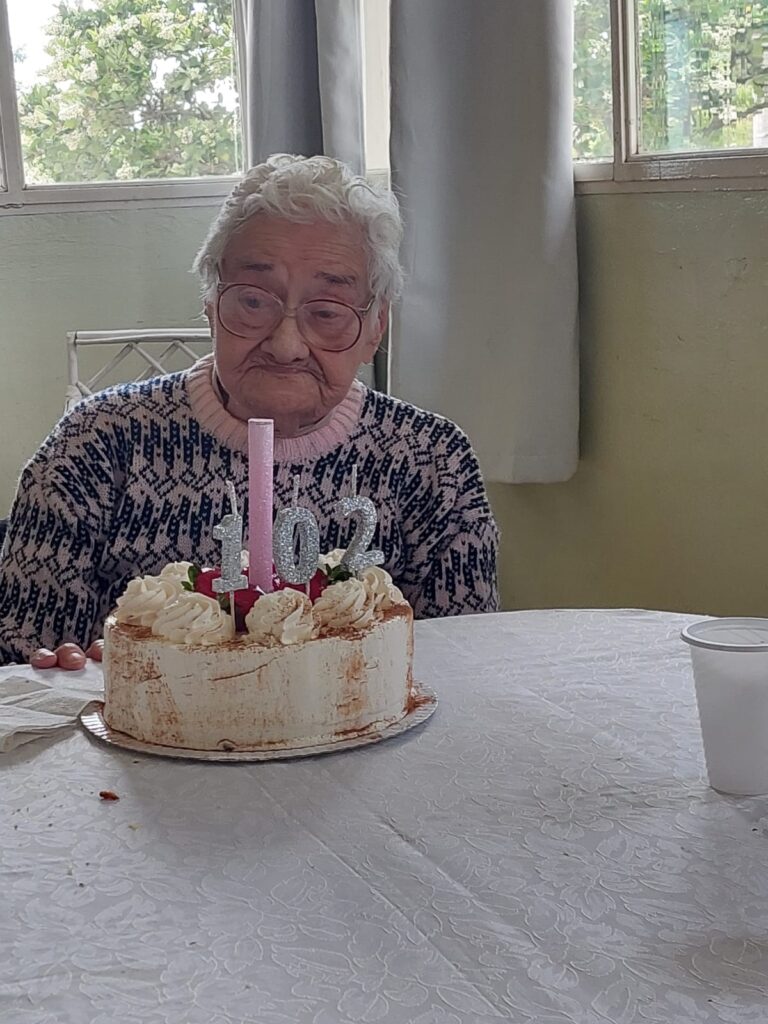 Chola celebró sus 102 años!