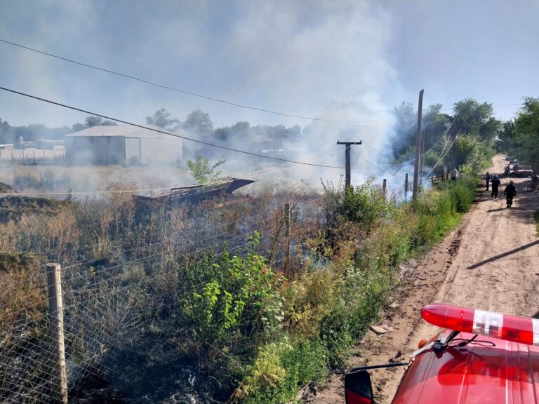 Bomberos intervinieron en dos incendios