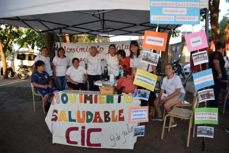 Plaza Héroes de Malvinas: se realizó la Expo CIC