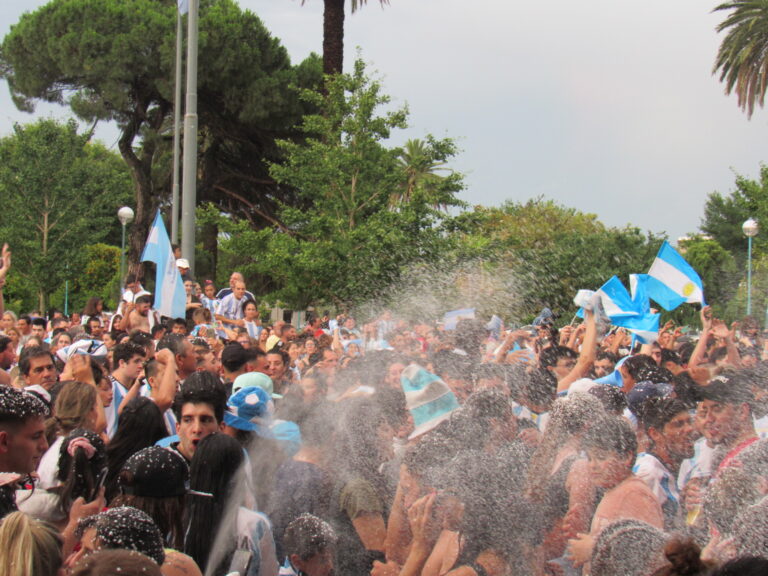 Cómo se vivió la clasificación de Argentina en 9 de Julio