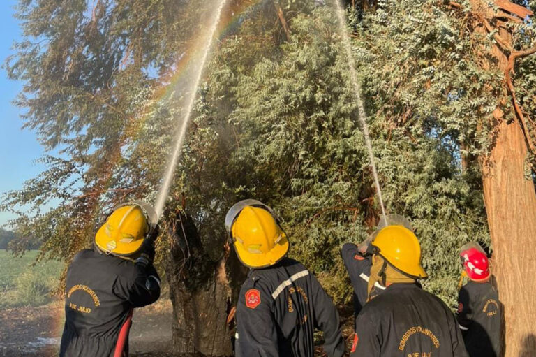 Incendio en la Zona Rural: dos horas de labor de Bomberos