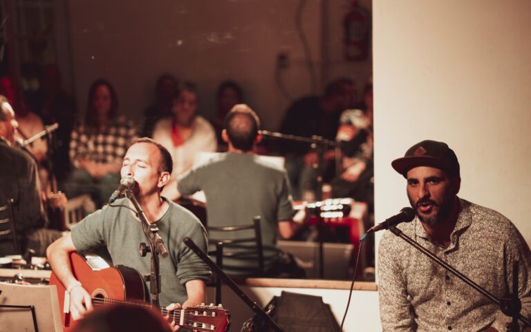 «Los otros» ofrecen boleros y otras canciones