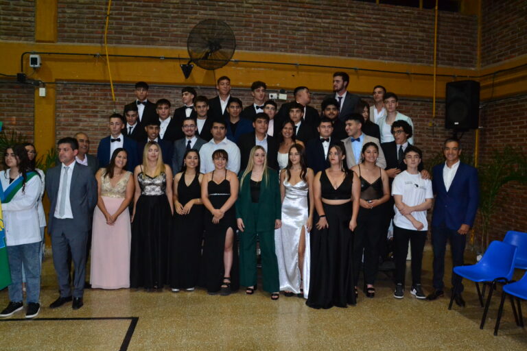 Egresados de Escuela de Educación Técnica Nº 2
