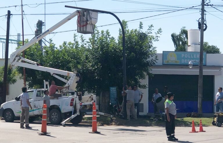 San Juan y Urquiza: llegan los esperados semáforos