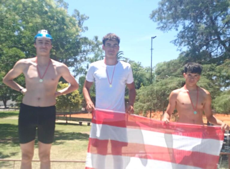 Torneo de Natación zonal en el Club Atlético