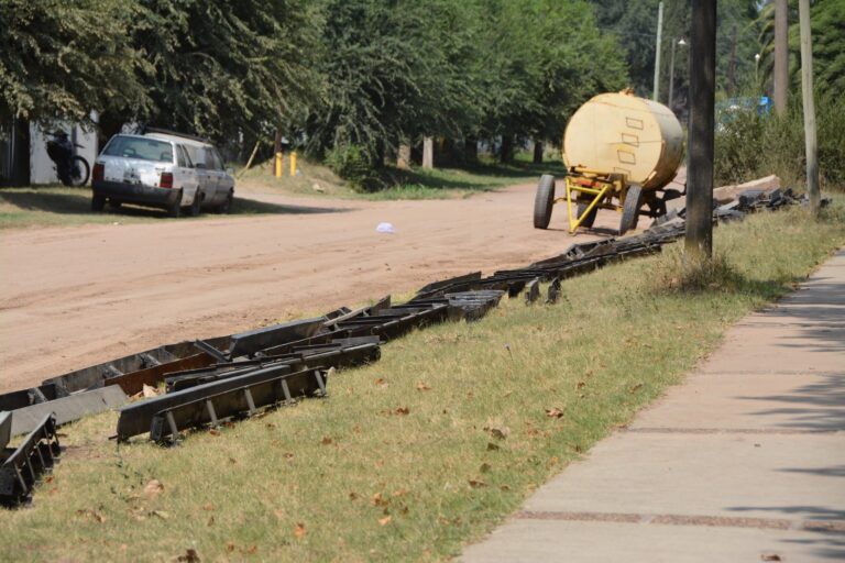 Comenzó la ejecución de 25 cuadras de cordón cuneta