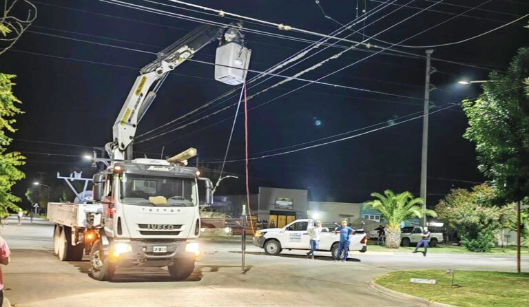 Por una falla, se cortó la luz en horas de la noche