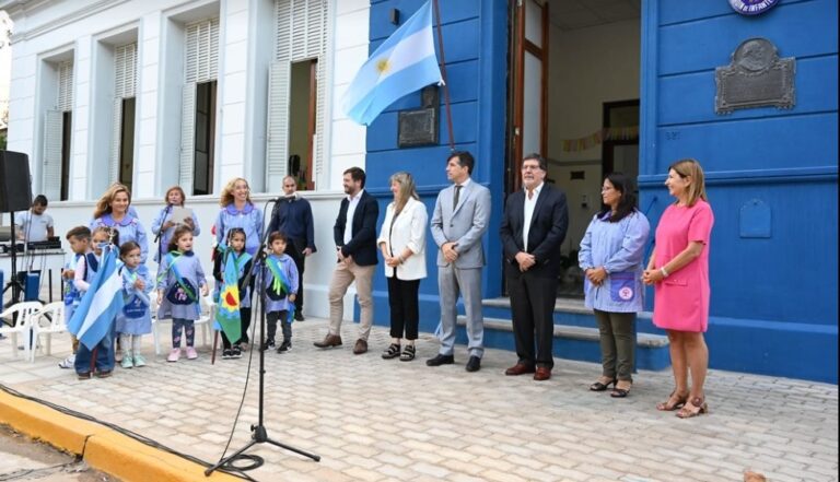 General Viamonte: Sileoni inauguró obras de refacciones