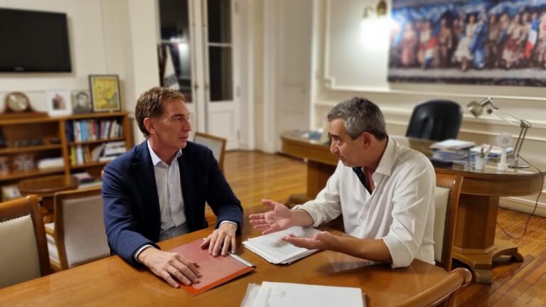 Santilli: “Lo de Rosario empieza a pasar en muchos municipios de la Provincia”