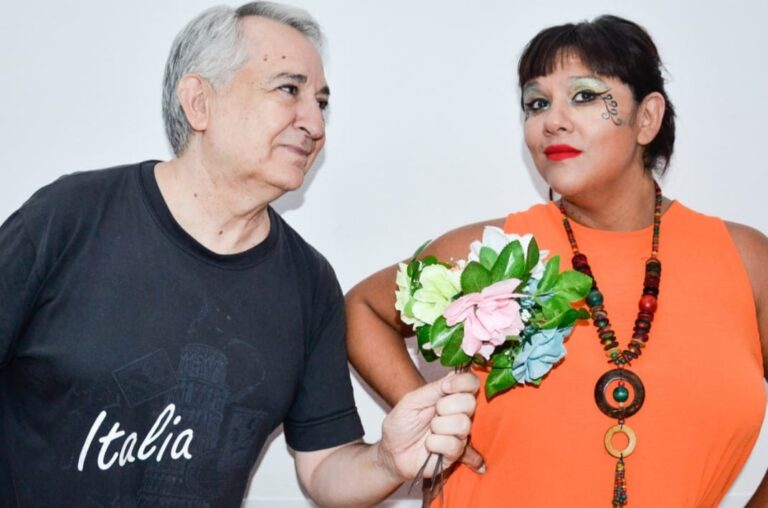 Sigue el éxito de «No me manden flores».