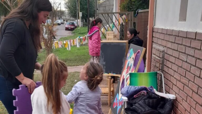 La Biblioteca Ingenieros salió a la vereda de los barrios