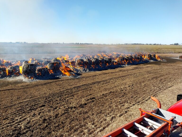 Bomberos intervino en incendios