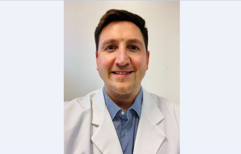 Dr. Andrés Lucía: «contemplar todas las aristas de un problema gastroenterológico»