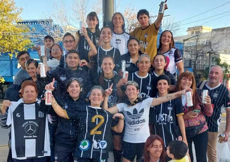 Fútbol Femenino: French Campeón del Apertura