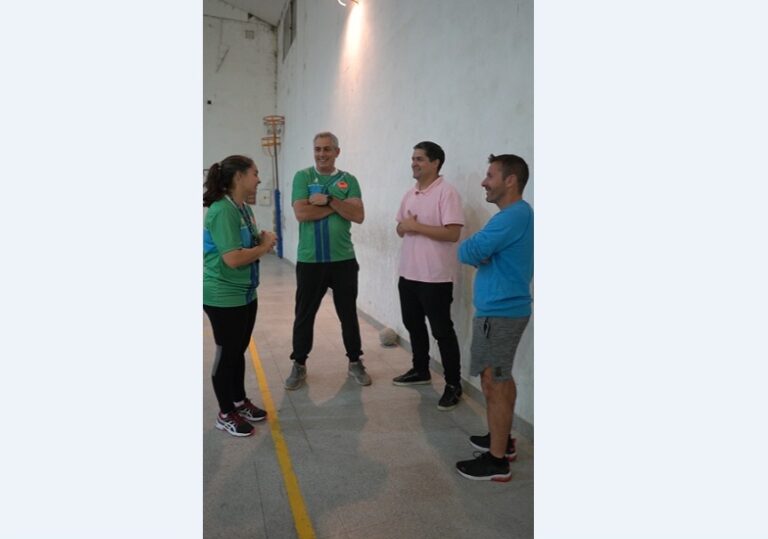 Palacios recorrió instituciones deportivas