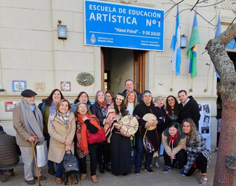 La Escuela de Artística lleva el nombre de «Aimé Painé»