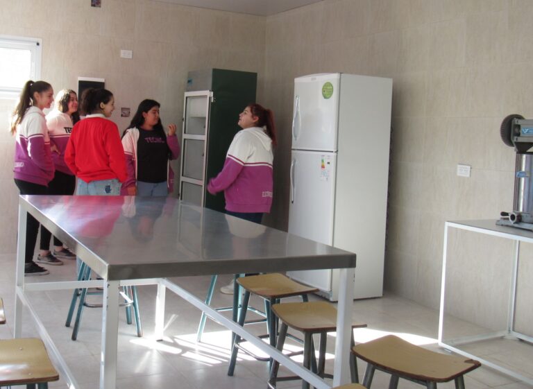 La Escuela Técnica Nº 2 presentó sus avances