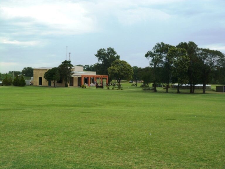 Torneo Solidario en el Golf de Atlético 9 de Julio