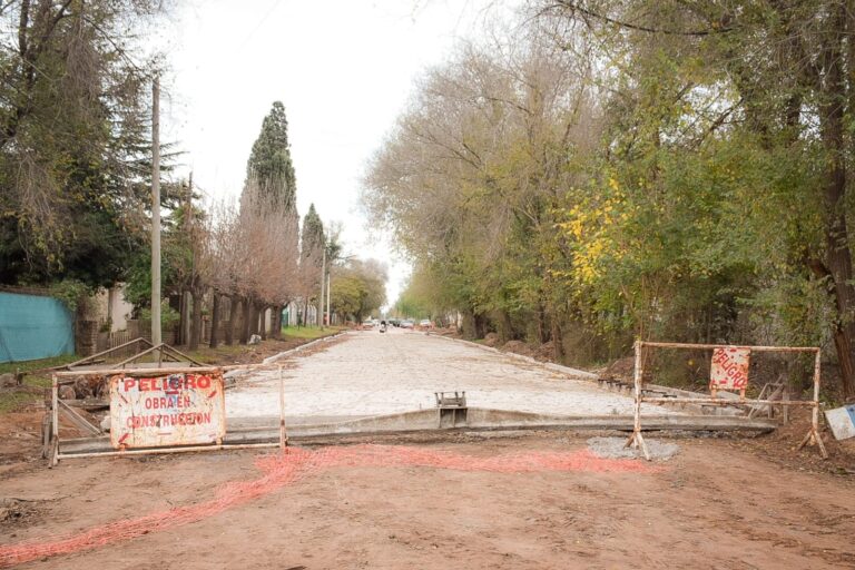 Avanza la pavimentación de la calle Juan José Paso