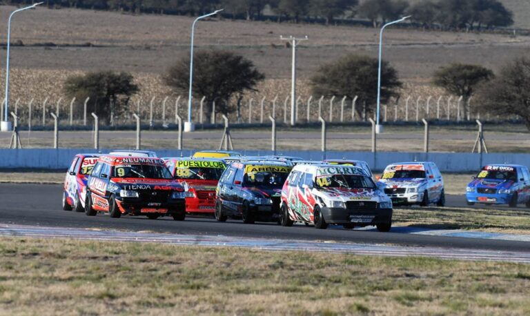 Turismo Pista: buen trabajo de Milton Silvestre en la Clase 1