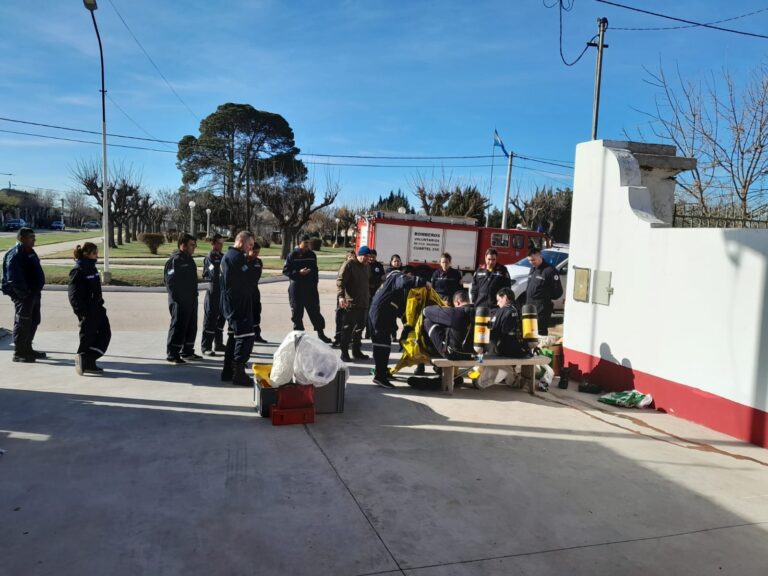 Se capacitaron bomberos de la Región