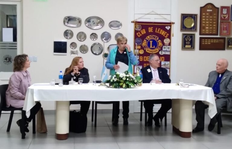 Cambio de autoridades y nuevas juras en el Club de Leones