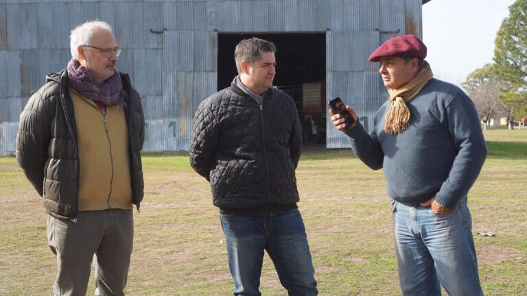 Nacho Palacios visitó la localidad de 12 de Octubre