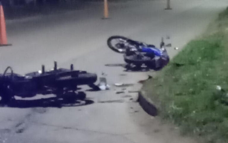 Av. Alte Brown: dos motociclistas resultaron heridos