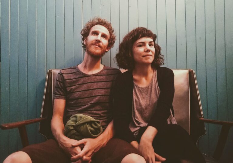 «Dennehy Casa de Té» recibe a Lena López y Daniel Schneck