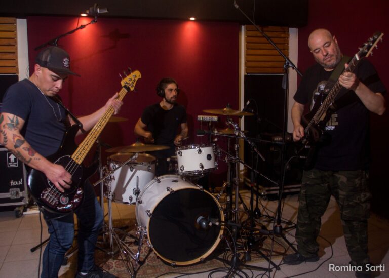 L.I.R.A. presentó la canción «57»