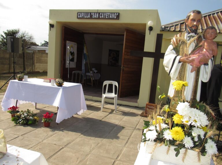 Capilla San Cayetano: Celebración de las Fiestas Patronales