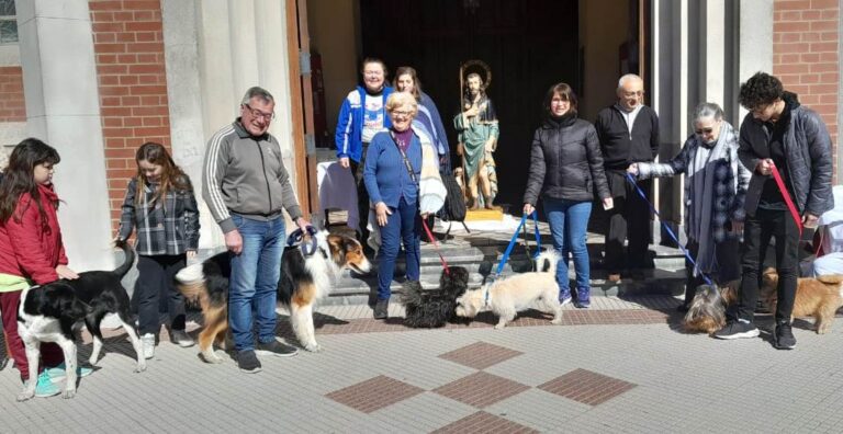 San Roque: los perros recibieron la bendición