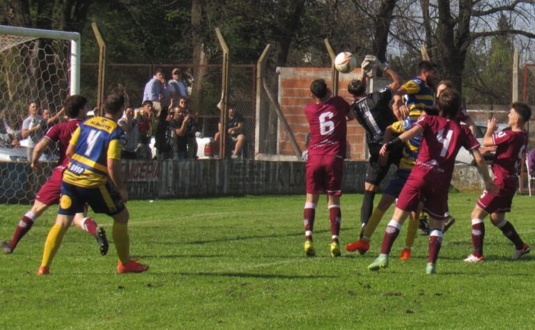 Ascenso: ganaron San Agustín, Def. de la Boca y Estudiantes