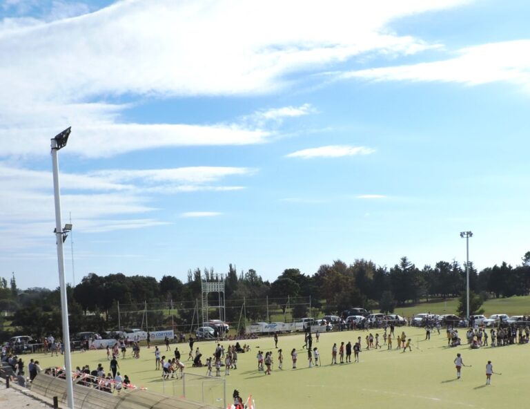 Se realizarán encuentros de infantiles de hockey y rugby