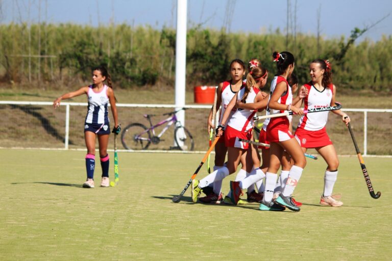 Hockey: triunfos de Atlético 9 de Julio sobre El Linqueño