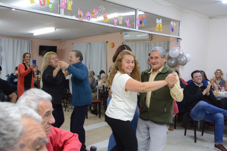 El Hogar de Ancianos Municipal celebró 90 años