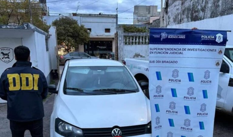 Circulaba un auto con pedido de secuestro