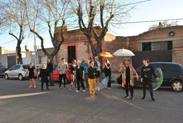 Danza Teatro: presentación de «Instantáneas»