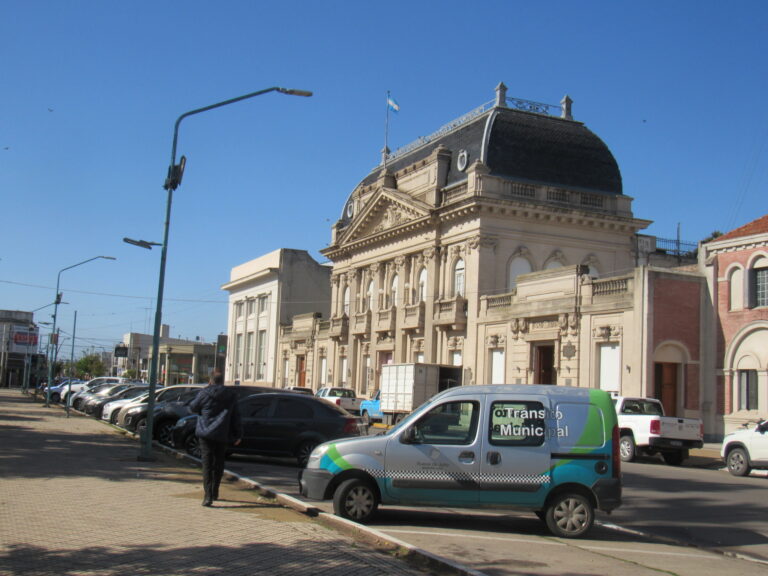 El viernes 27 será feriado administrativo